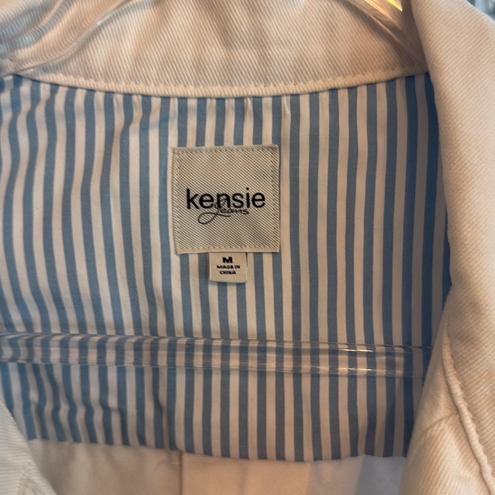 Like New Kensie Short White Jean Jacket Size M - Picture 2 of 6